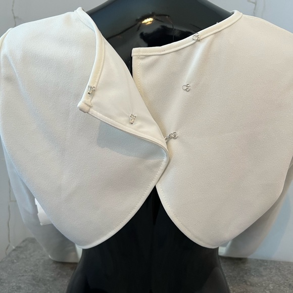 Akira off-white polyester long sleeve crop top - Picture 4 of 9